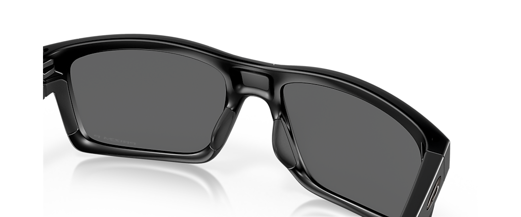 Oakley OO9264 Mainlink™ Matte Black Sunglasses